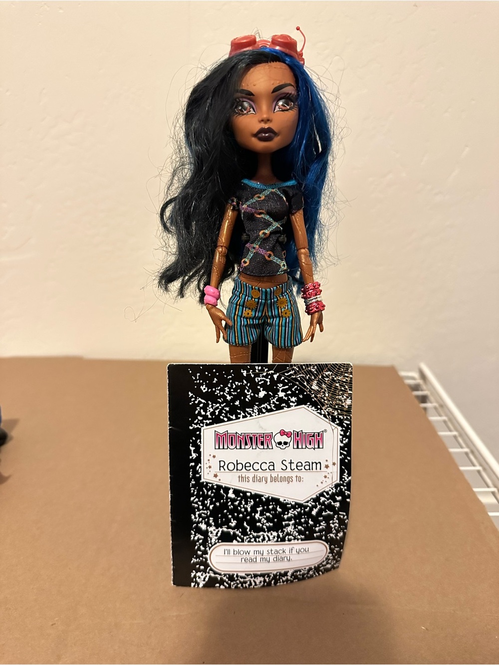 Robecca Steam Monster High Doll + Extra Clothing